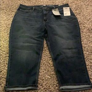 Lee Midrise Capri Jeans NWT 18